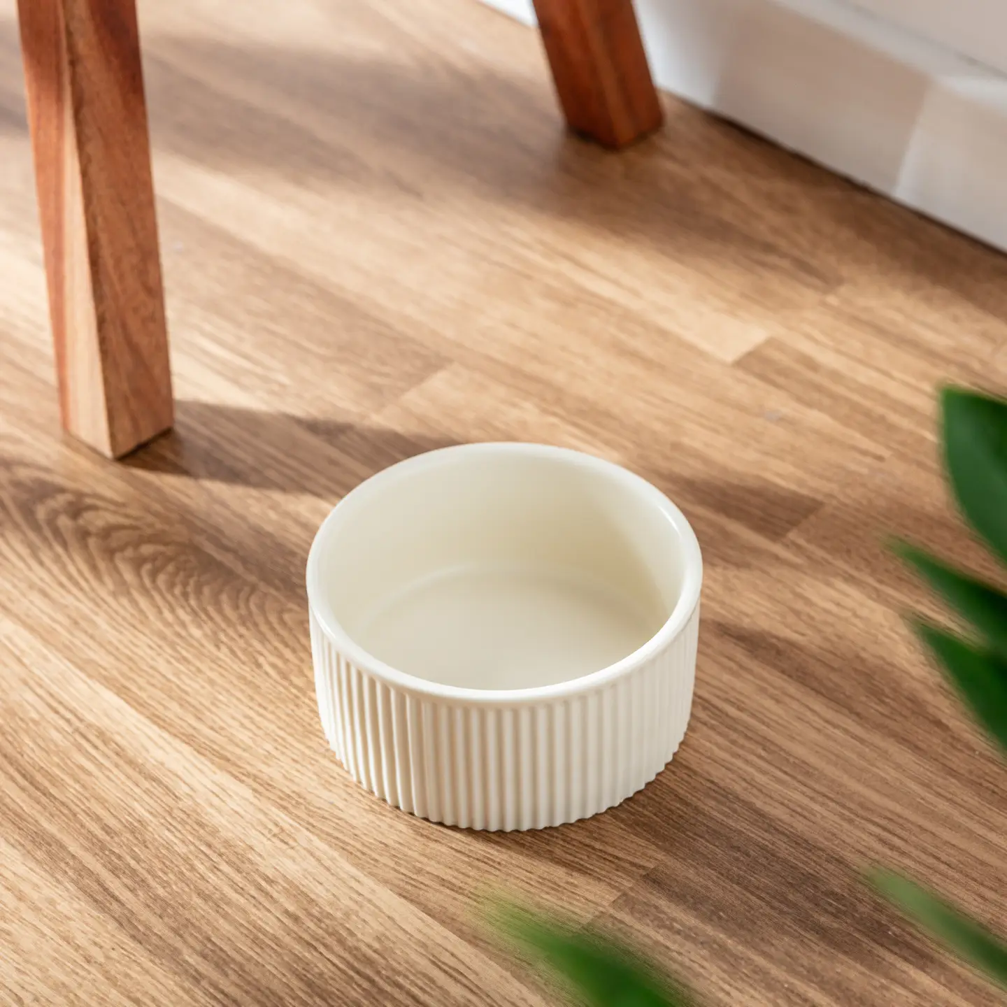Park Life Designs Jardin Ribbed Dog & Cat Bowls - Matt Cream - Image 2
