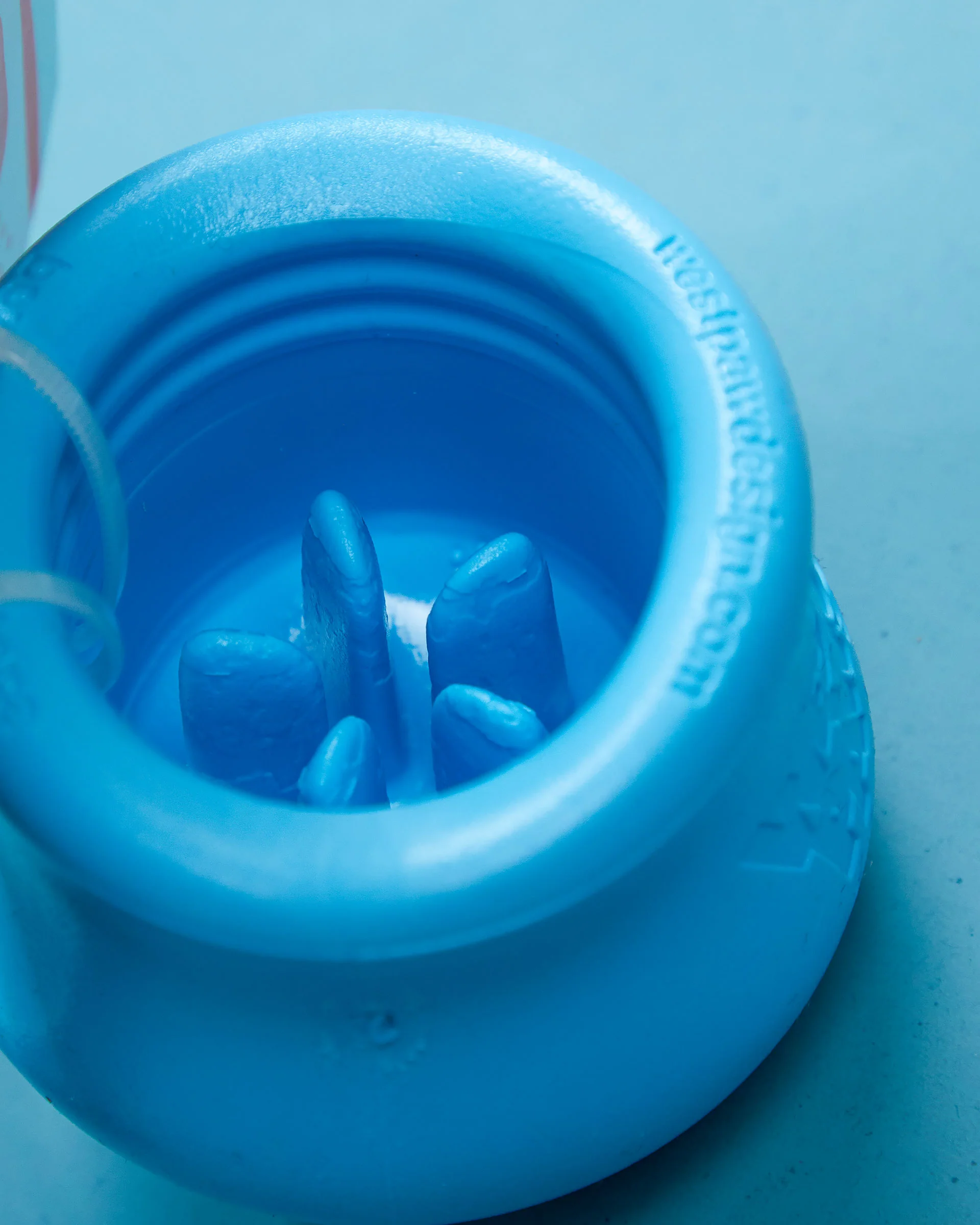 West Paw Zogoflex Toppl Aqua Blue - Image 3